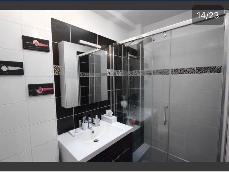 Petit Havre De Paix De 27M2 A Montmartre Apartment Paris Exterior photo